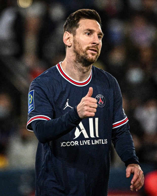 lionel messi in a suit 0016