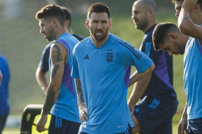 lionel messi in a suit 0059