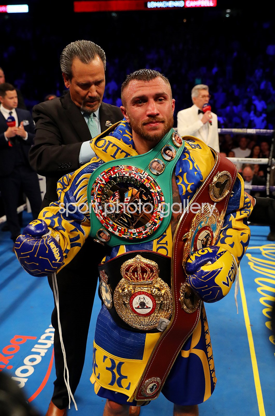 lomachenko campbell 0014