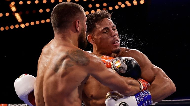 lomachenko ortiz 0018