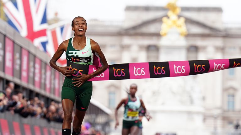 london marathon 2023 hassan 0014