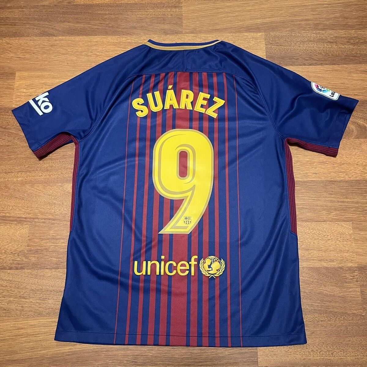 luis suarez jersey number 0045