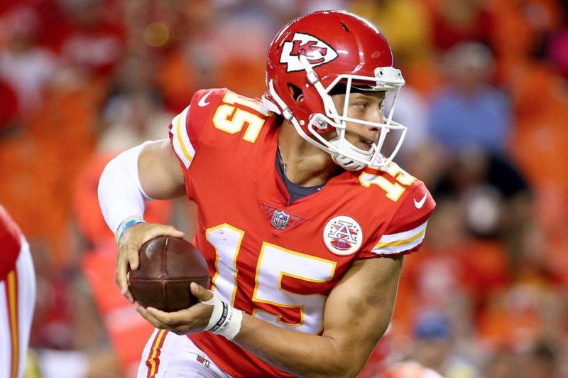 mahomes broncos 0036