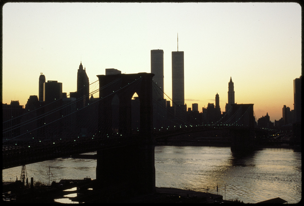manhattan skyline night 0040
