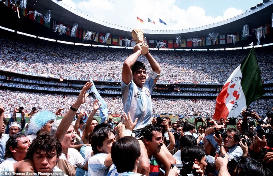 maradona celebration 0040
