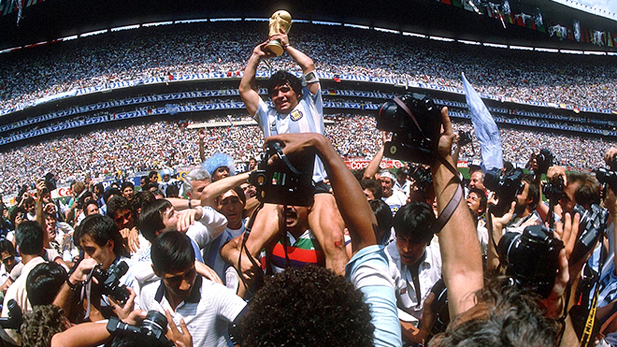 maradona celebration 0077