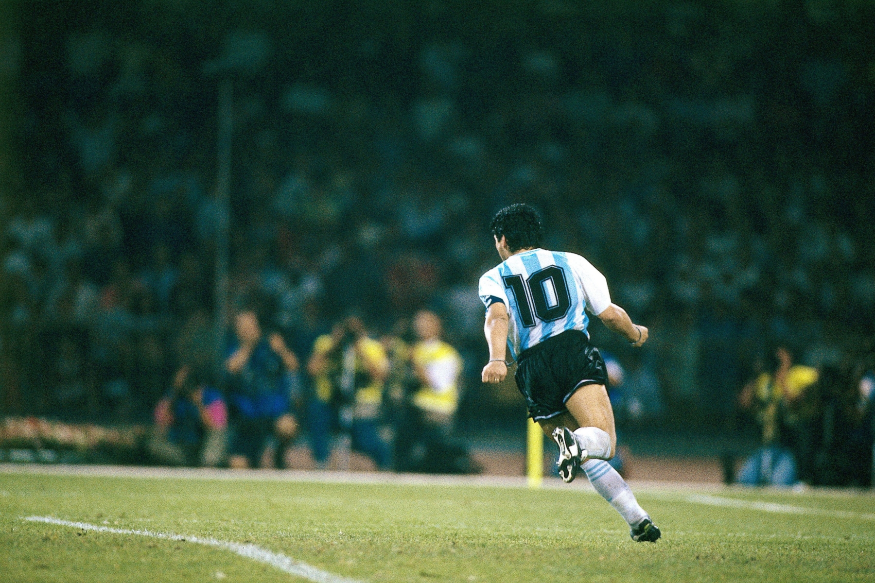 maradona celebration 0080
