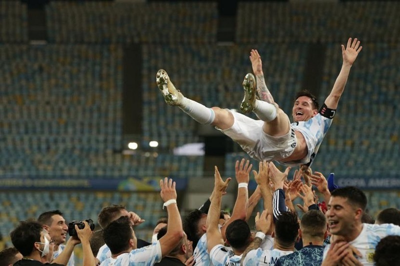 maradona celebration 0084