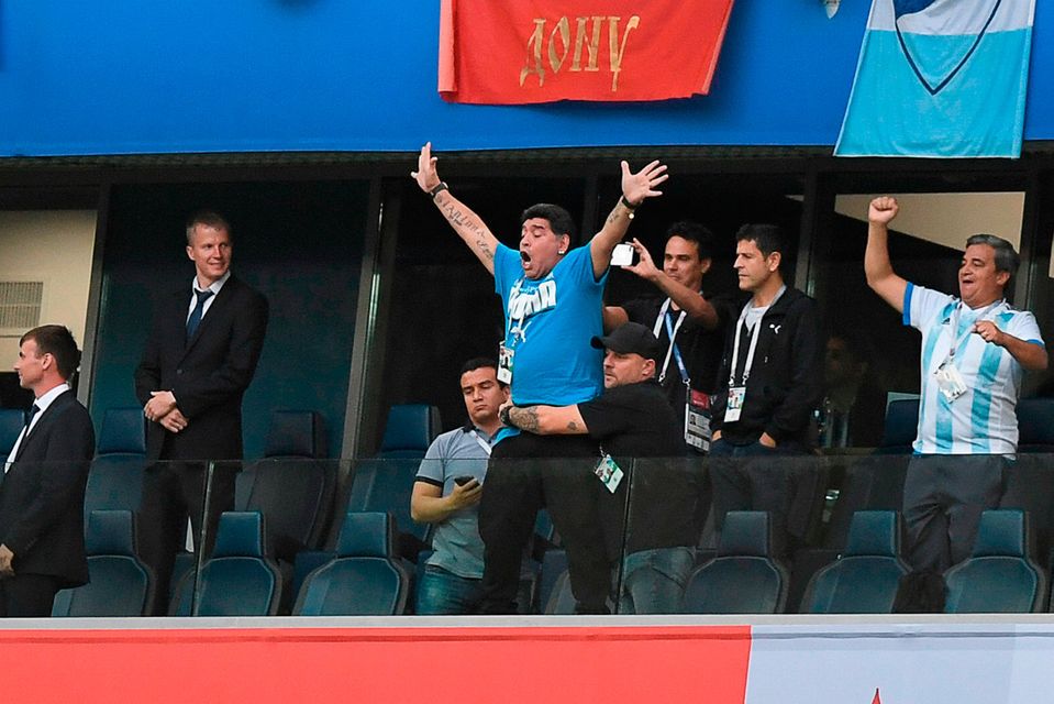 maradona celebration 0096