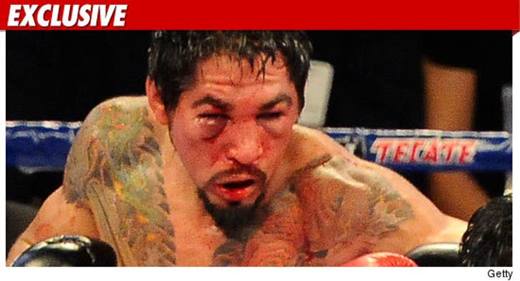margarito vs pacquiao face 0047