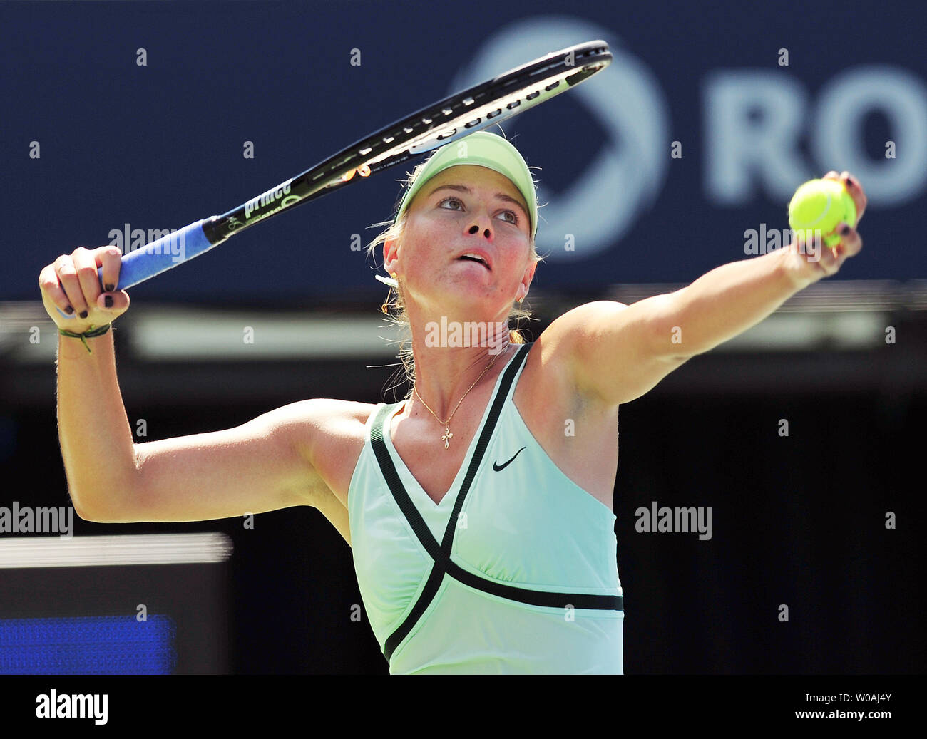 maria sharapova serve 0011