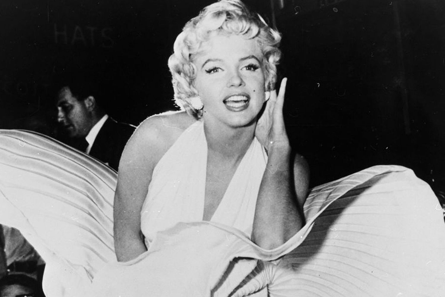 marilyn monroe black and white dress 0009