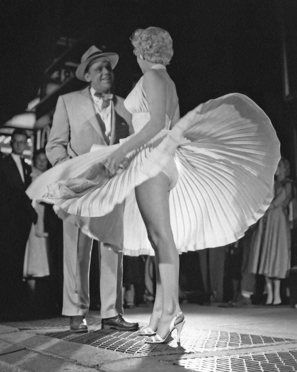 marilyn monroe black and white dress 0026