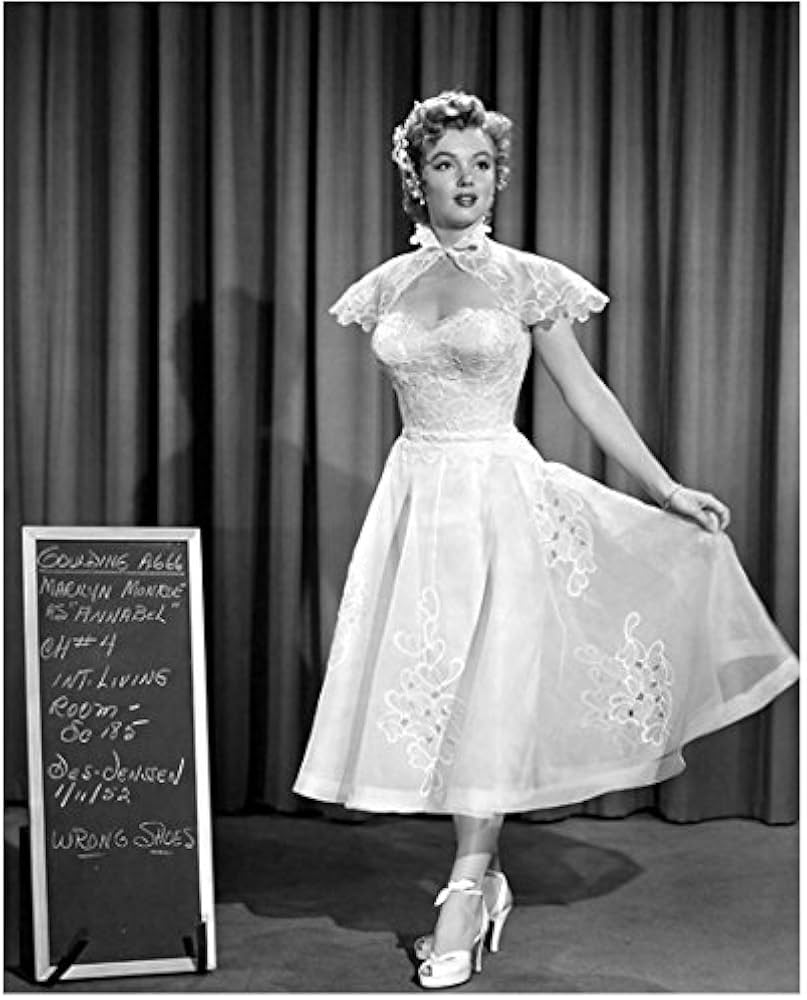marilyn monroe black and white dress 0038