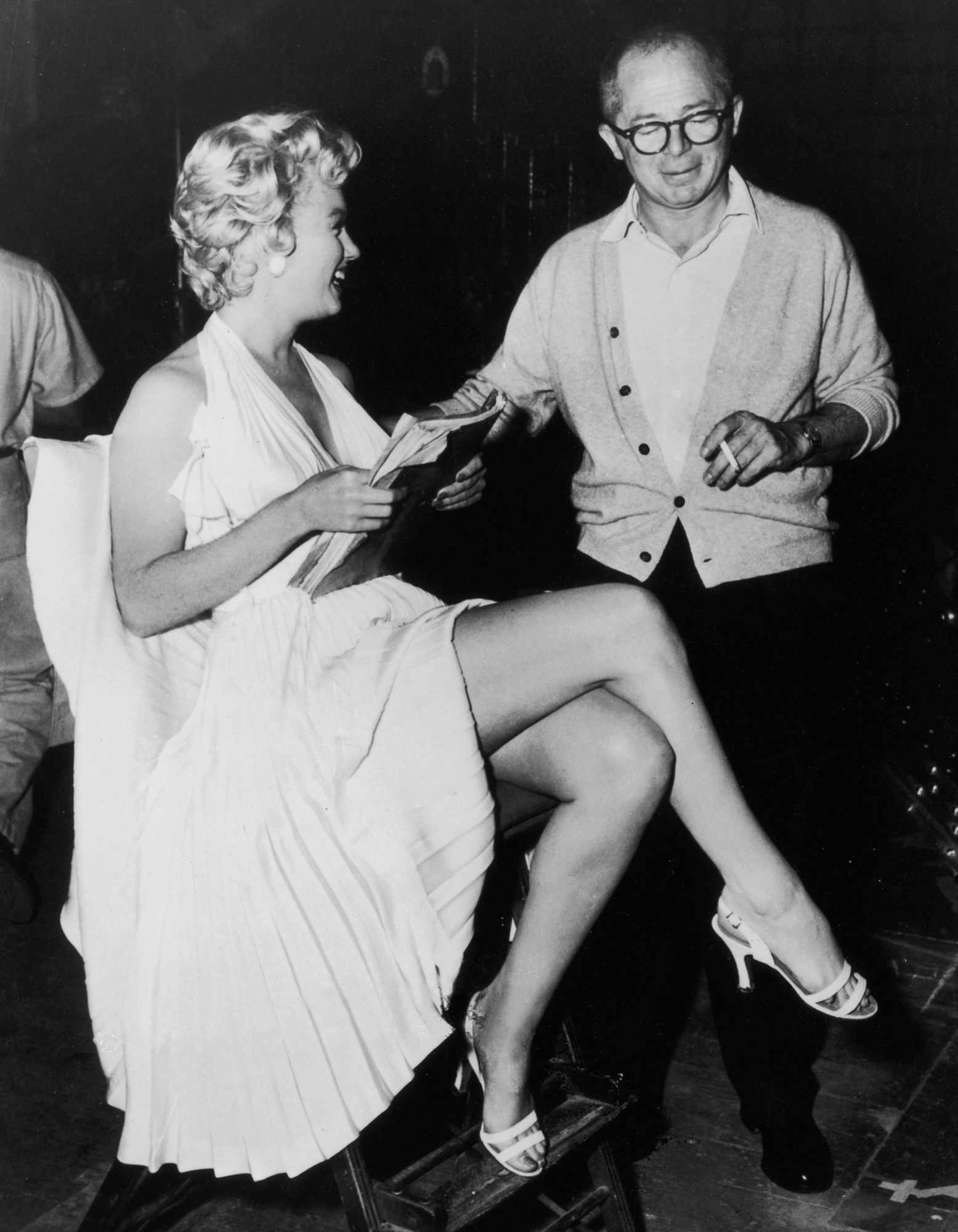 marilyn monroe black and white dress 0048