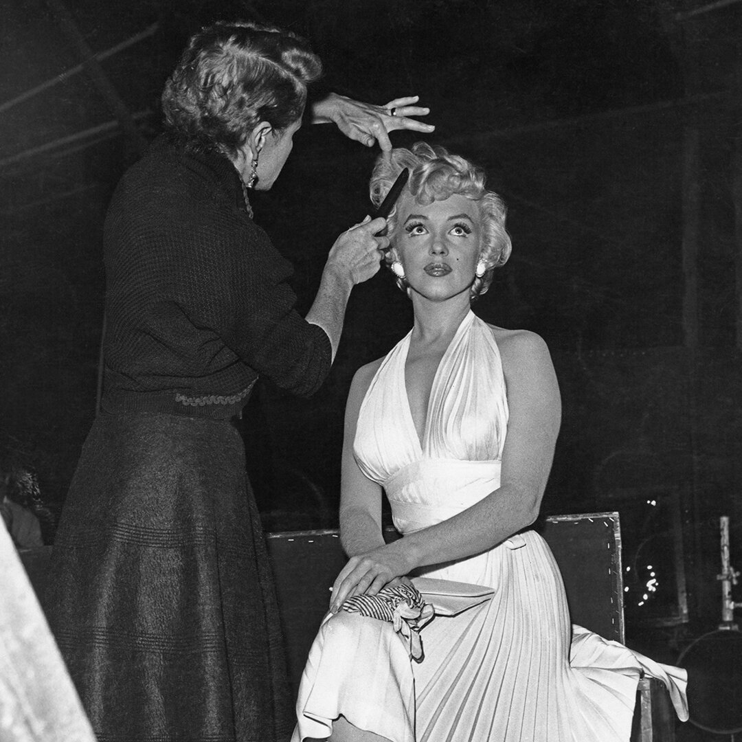 marilyn monroe black and white dress 0049