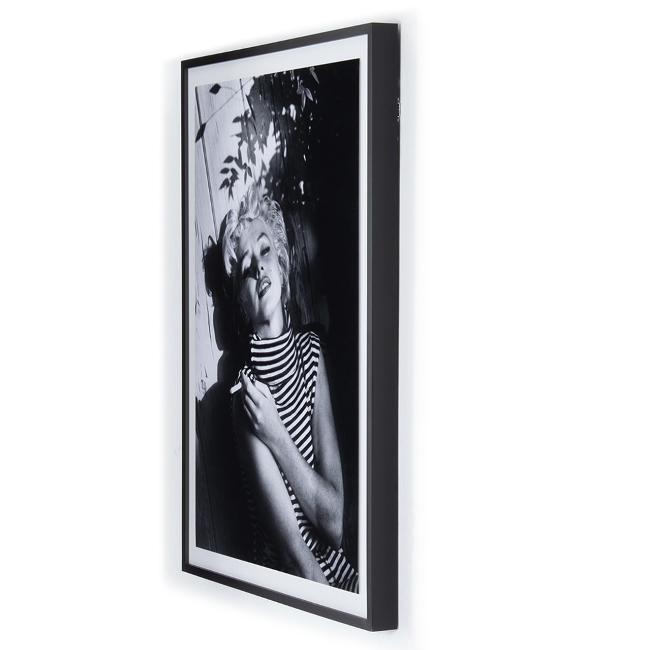 marilyn monroe hands 0017