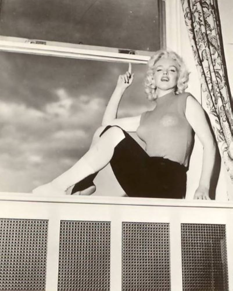 marilyn monroe window 0030