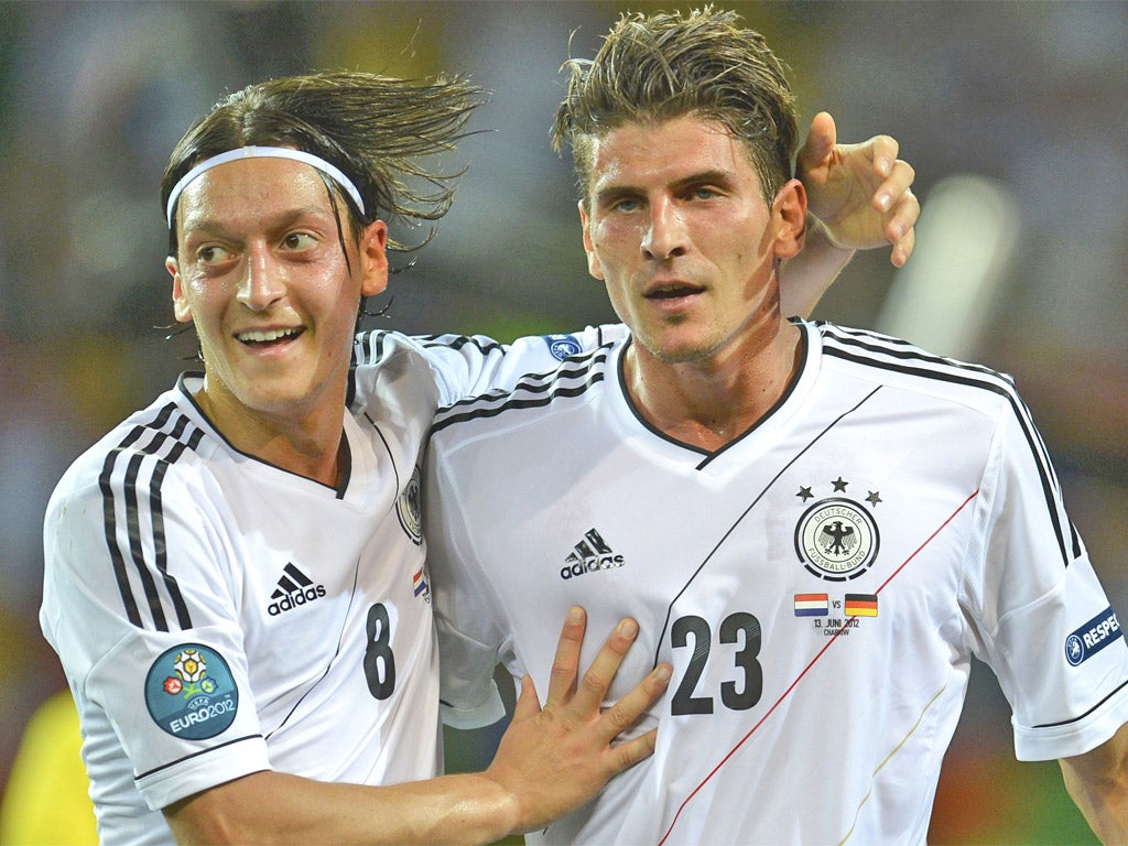 mario gomez number 0015