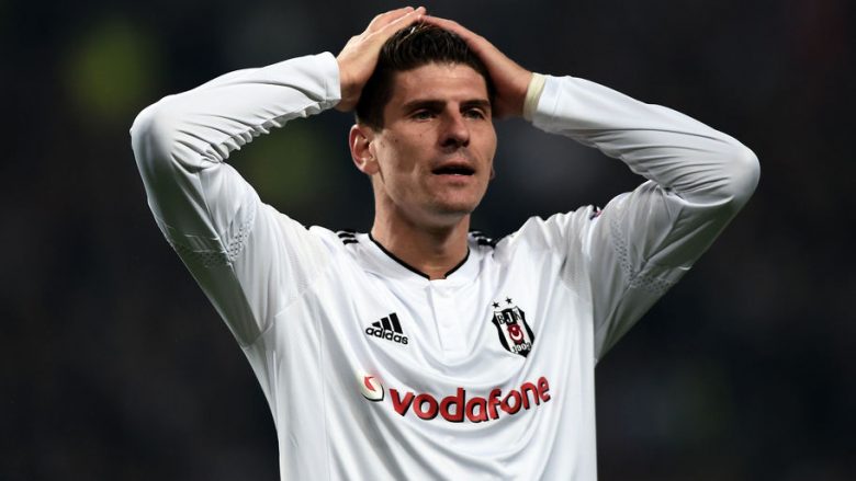 mario gomez number 0020
