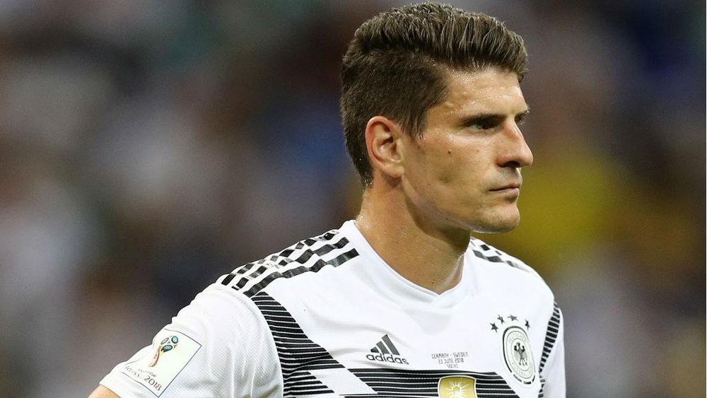mario gomez number 0040