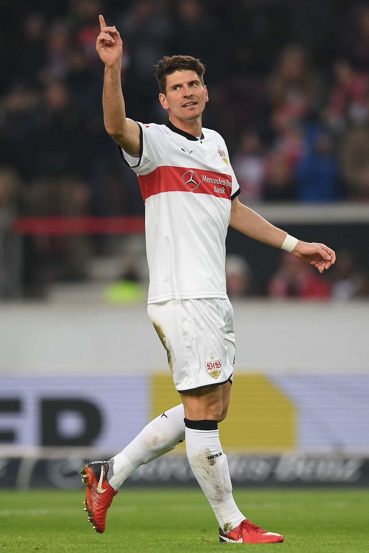 mario gomez number 0071