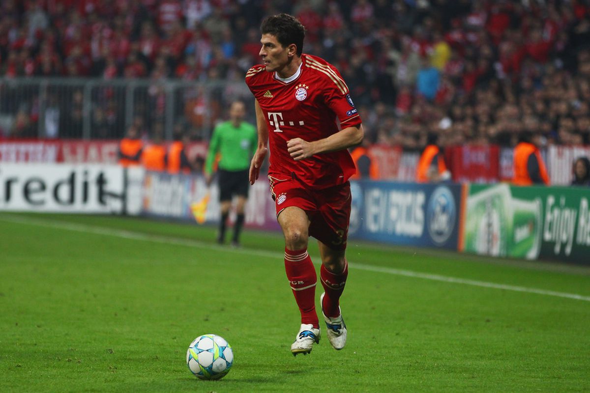 mario gomez number 0084