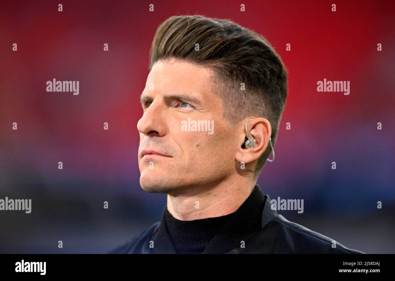 mario gomez number 0086