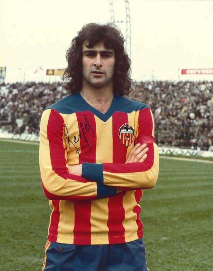 mario kempes now 0044