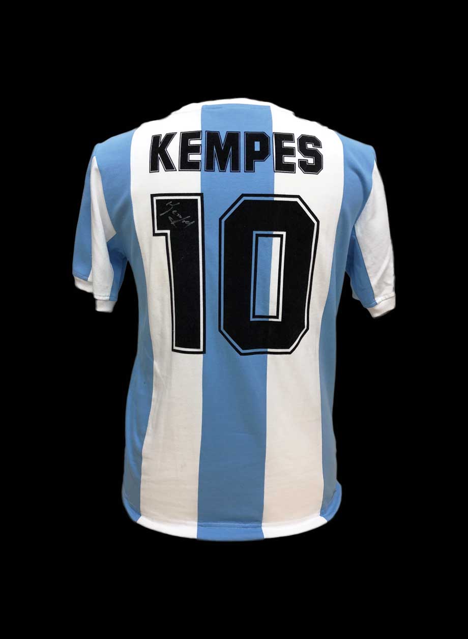 mario kempes now 0045