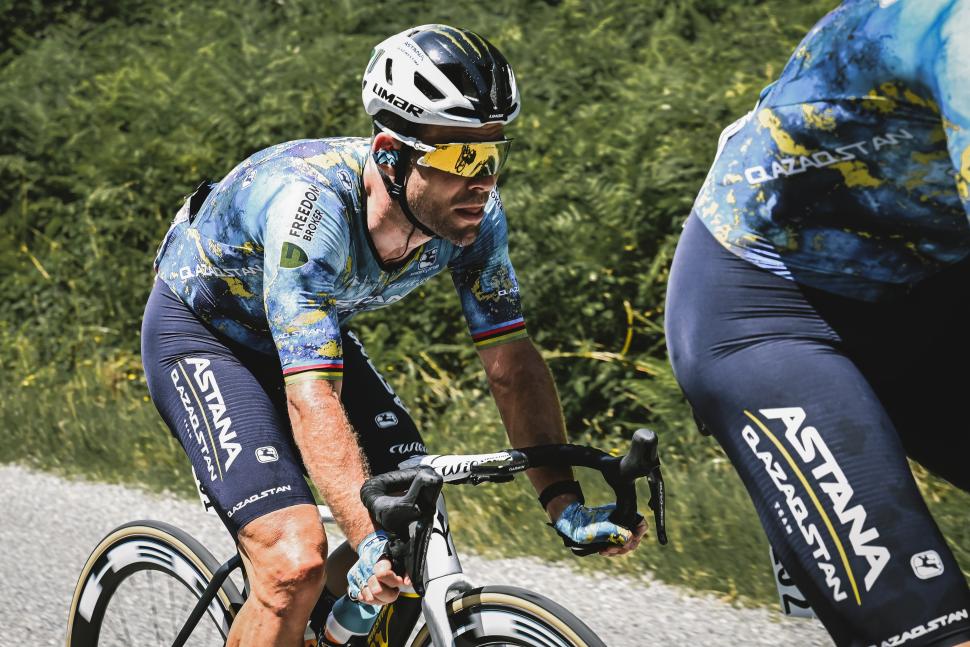 Mark Cavendish injury update 2024