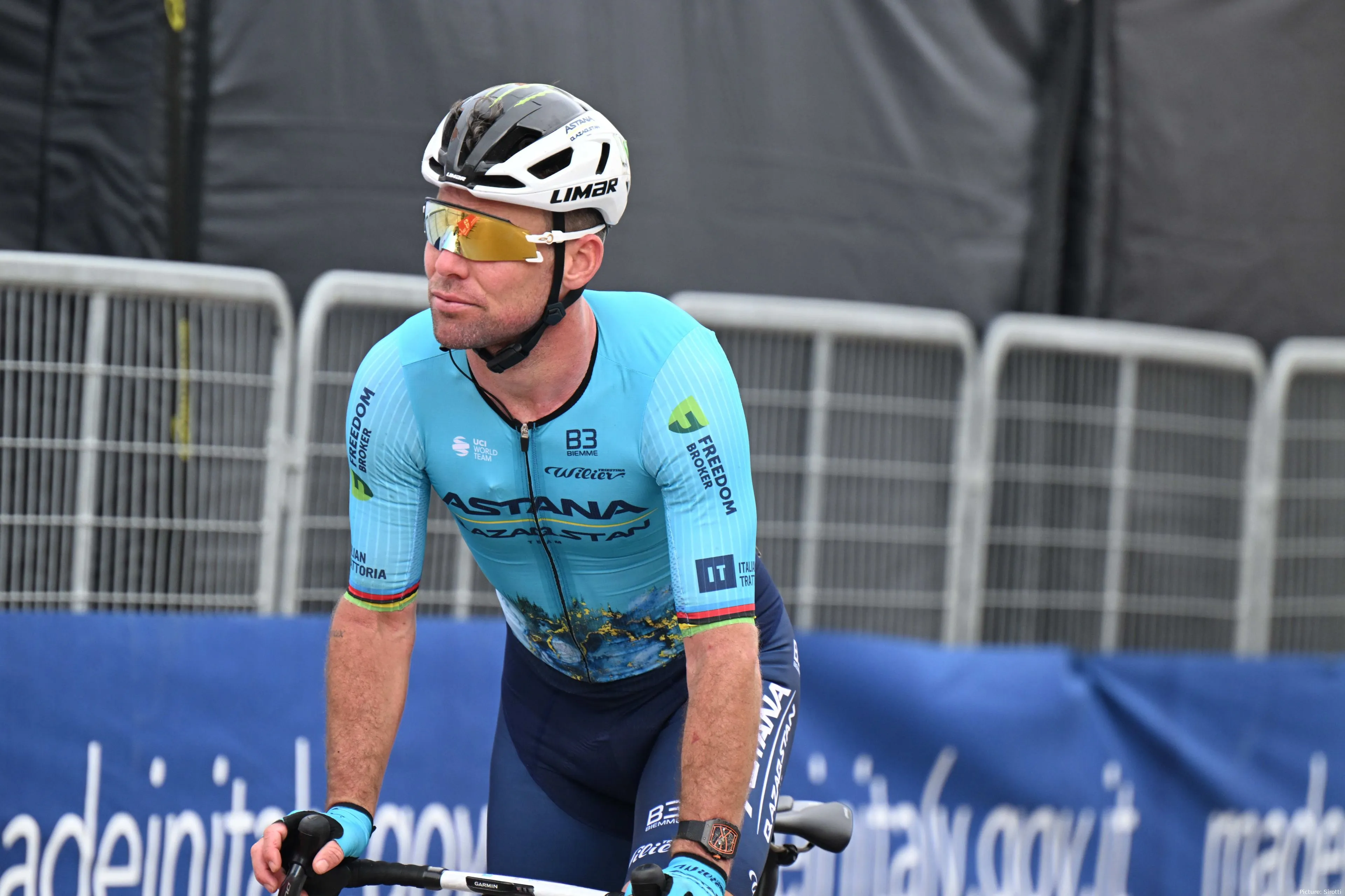 mark cavendish sprints 0045