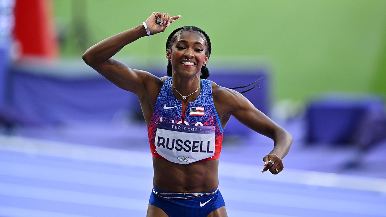 masai russell budapest 0010