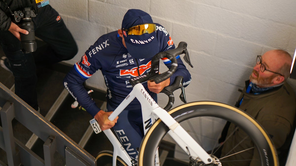 mathieu van der pol 0017