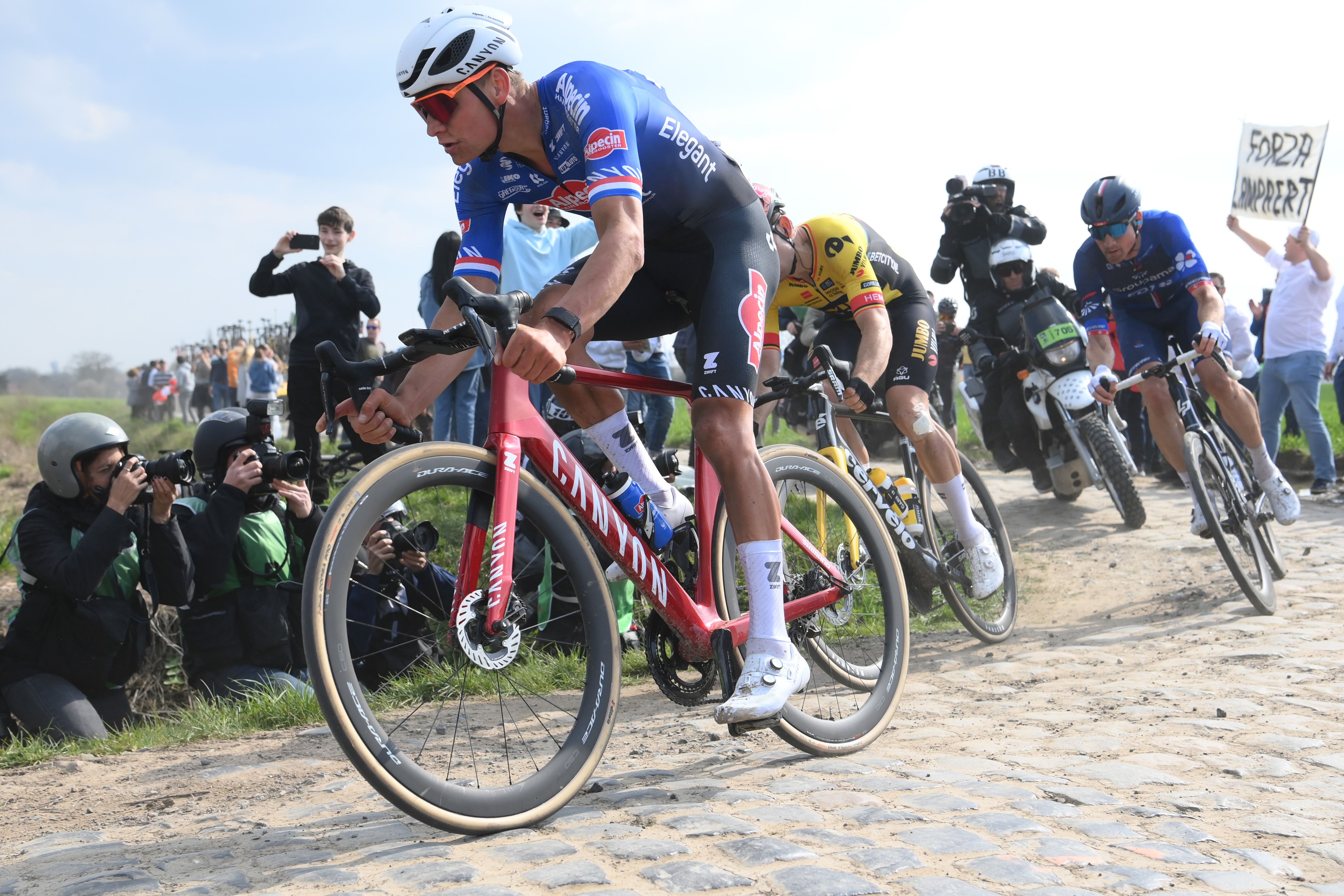 mathieu van der pol 0042