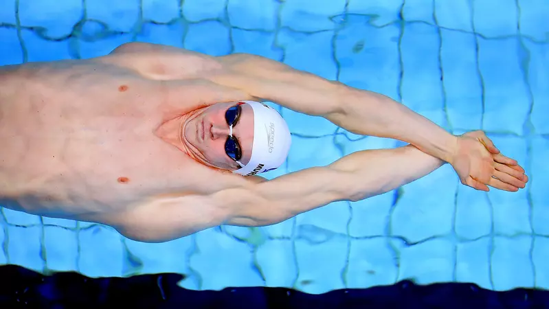 matt rogers speedo 0043
