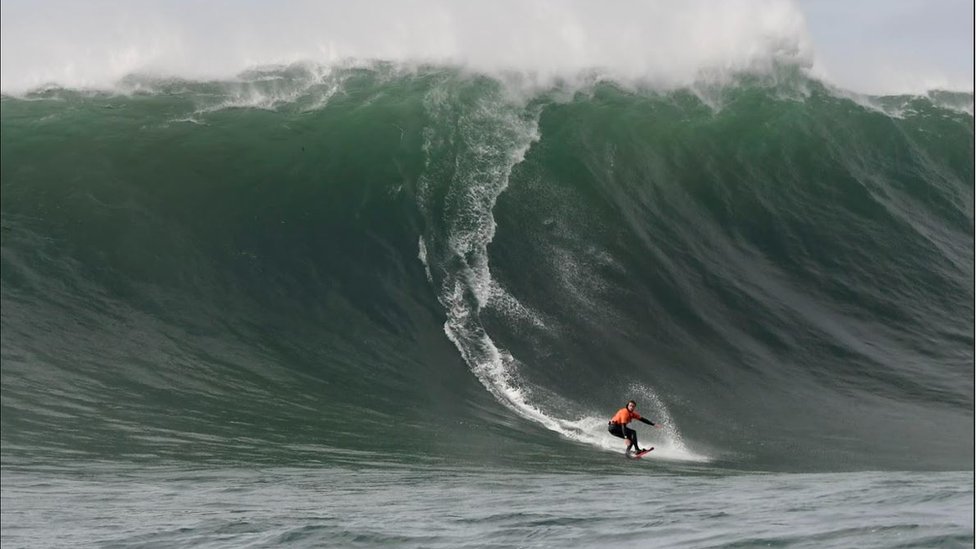 Mavericks surf contest