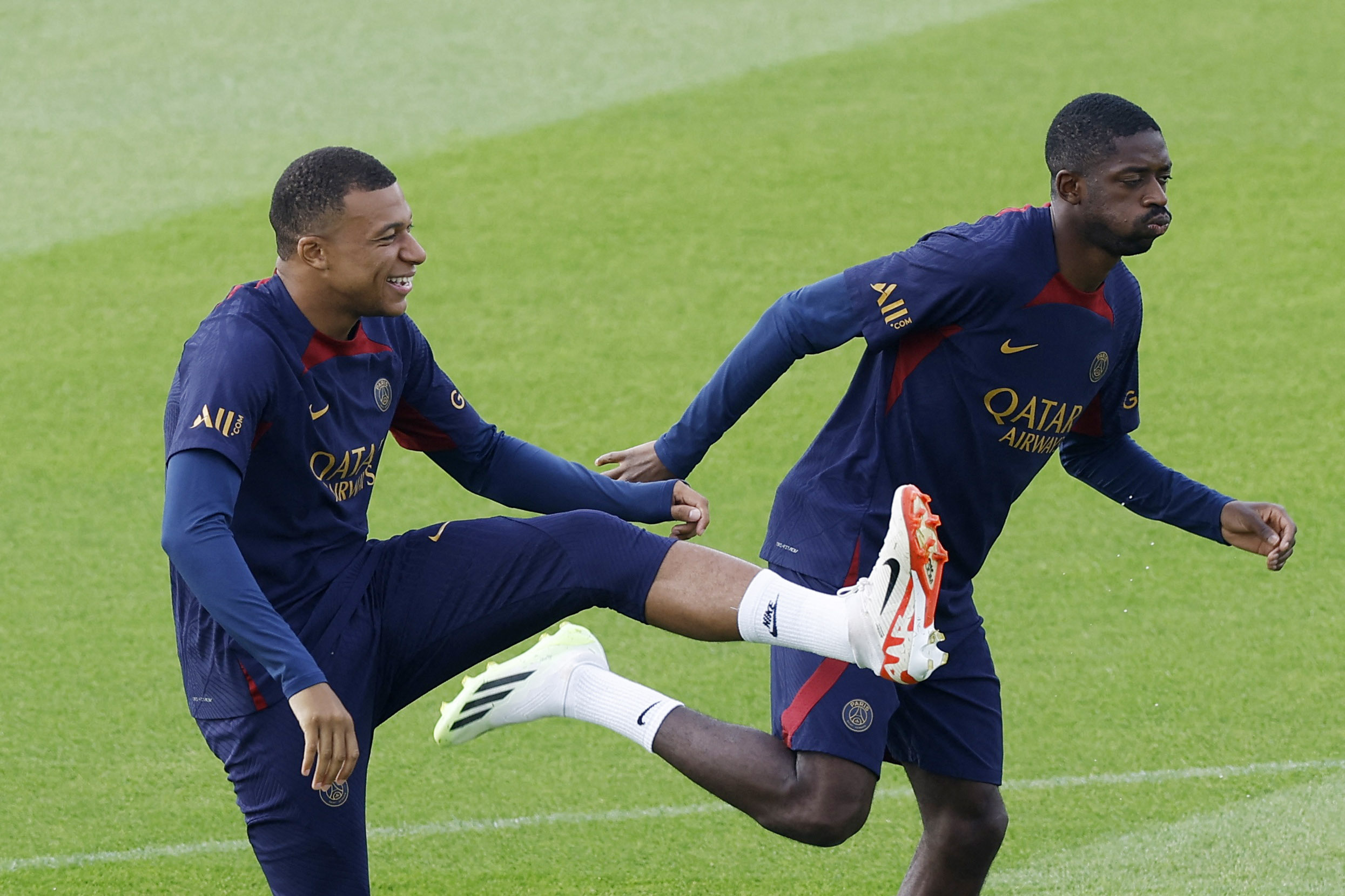mbappe and dembele 0011