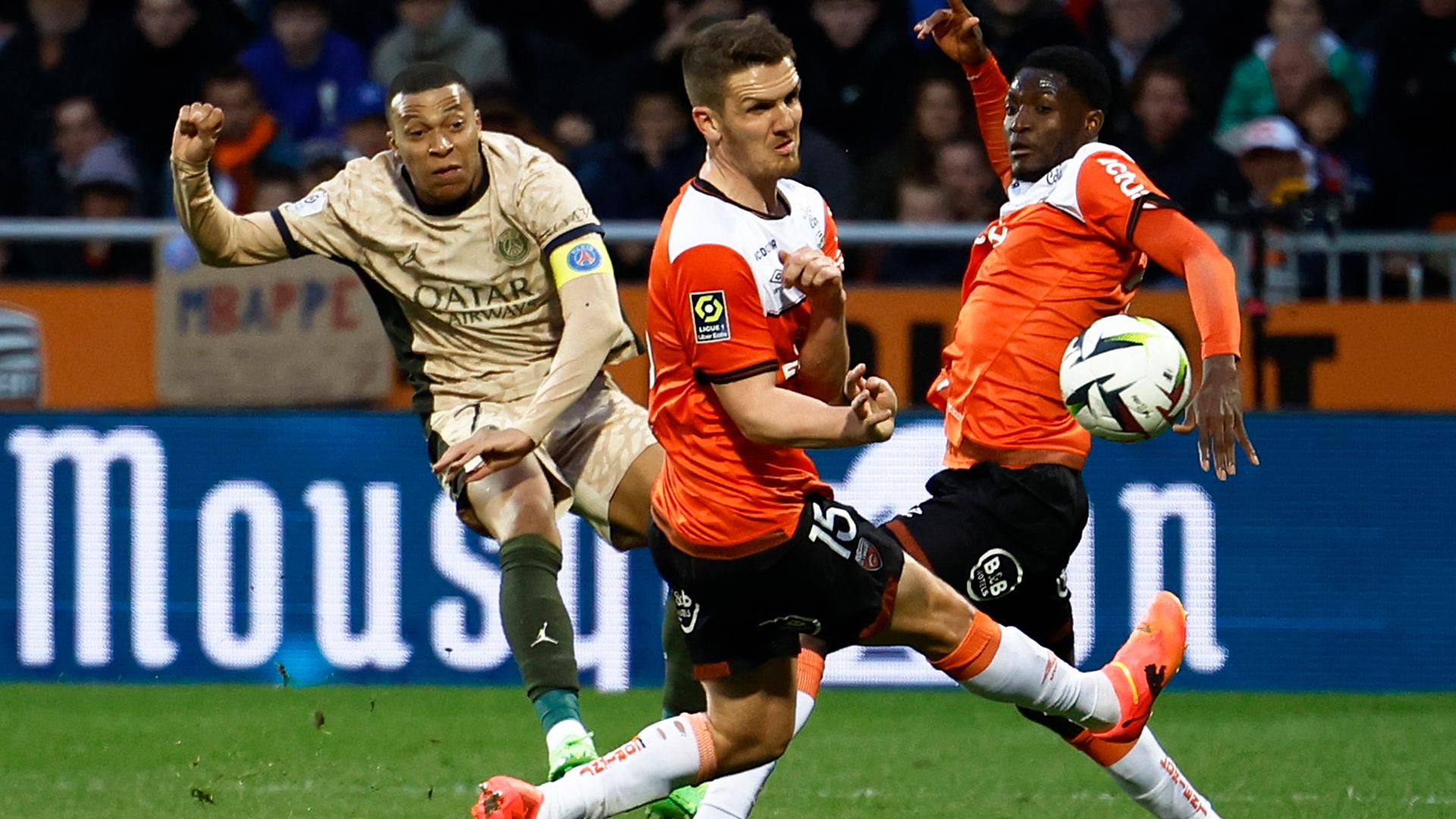 mbappe and dembele 0055