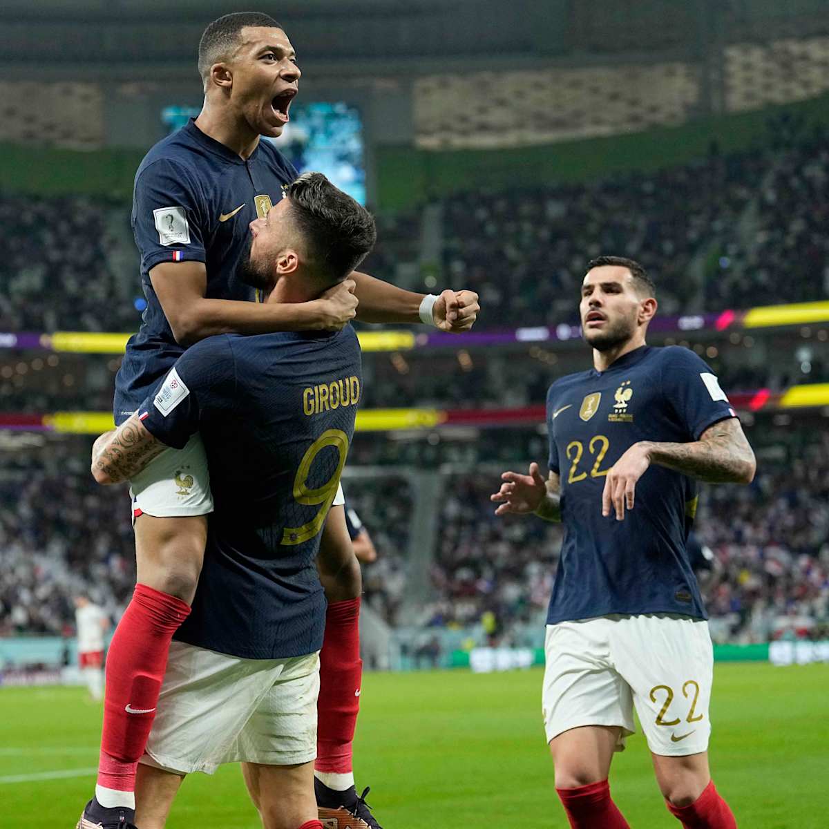 mbappe and giroud photo 0015