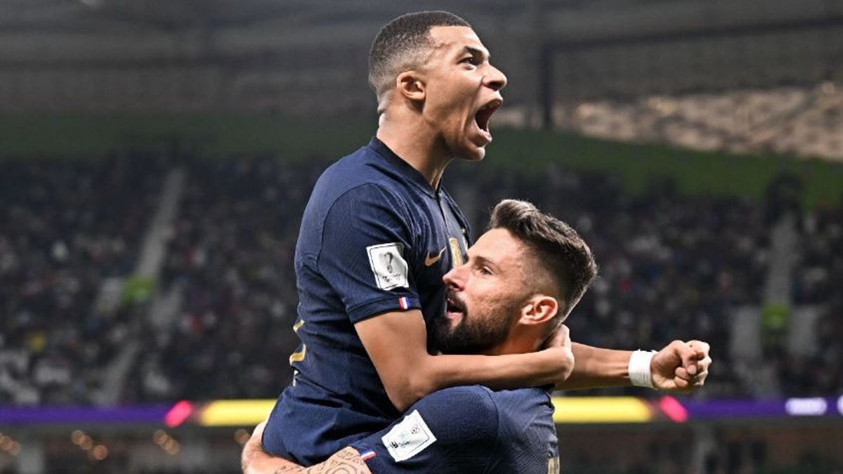 mbappe and giroud photo 0020