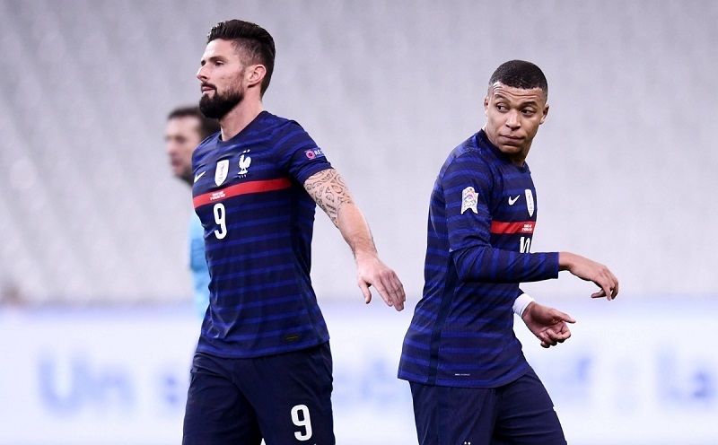 mbappe and giroud photo 0024