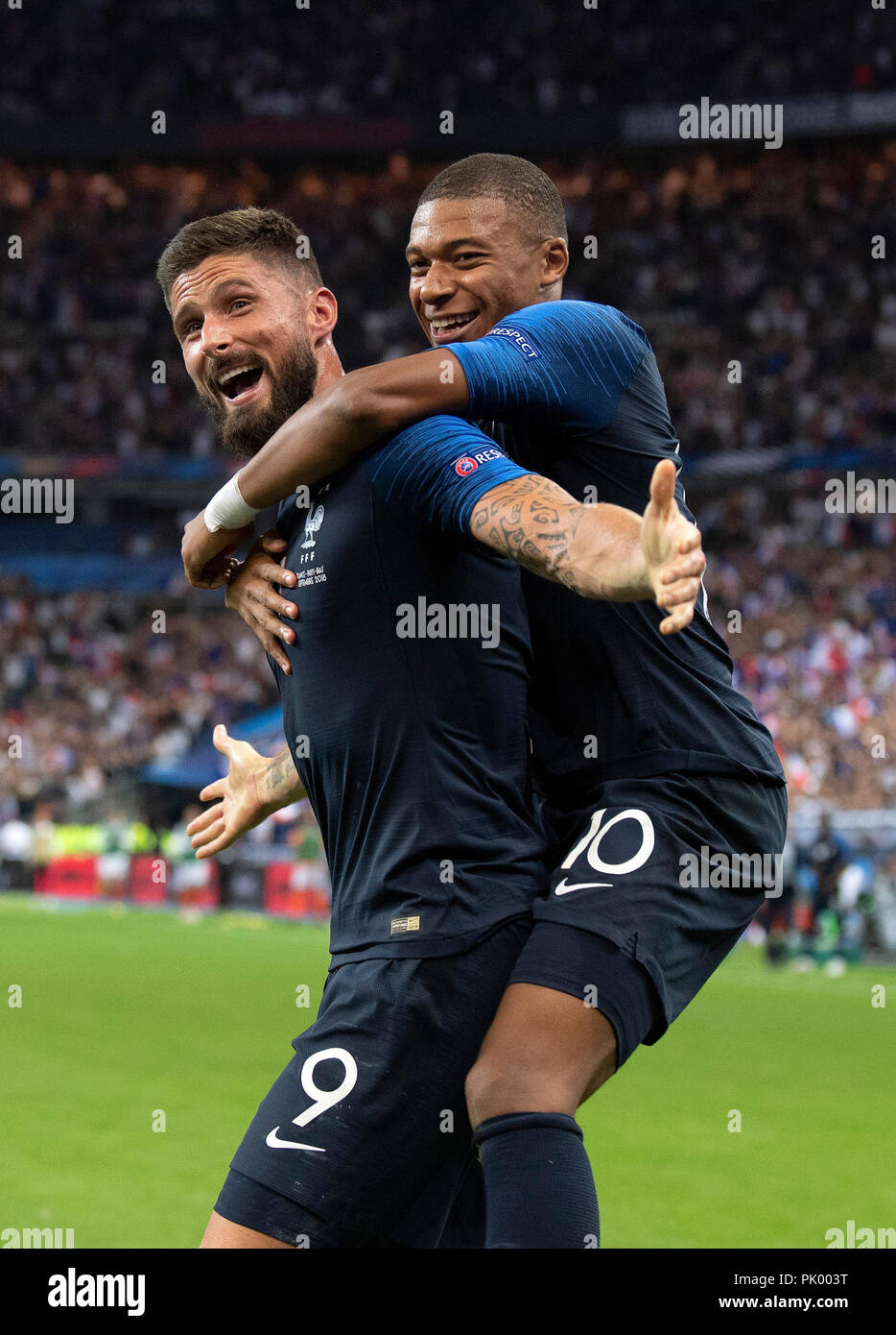 mbappe and giroud photo 0031