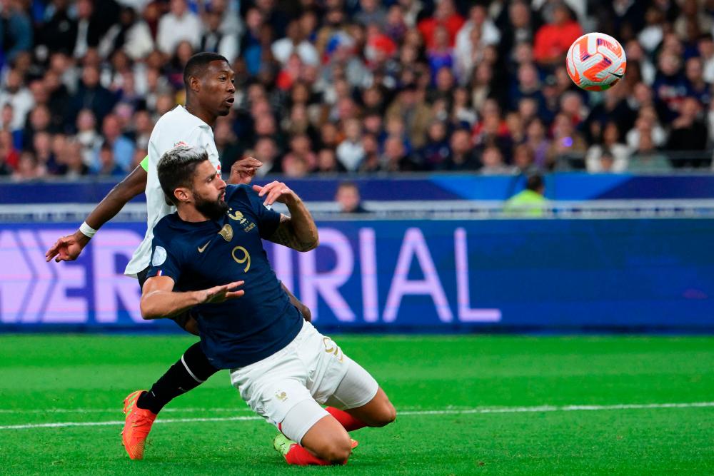 mbappe and giroud photo 0038