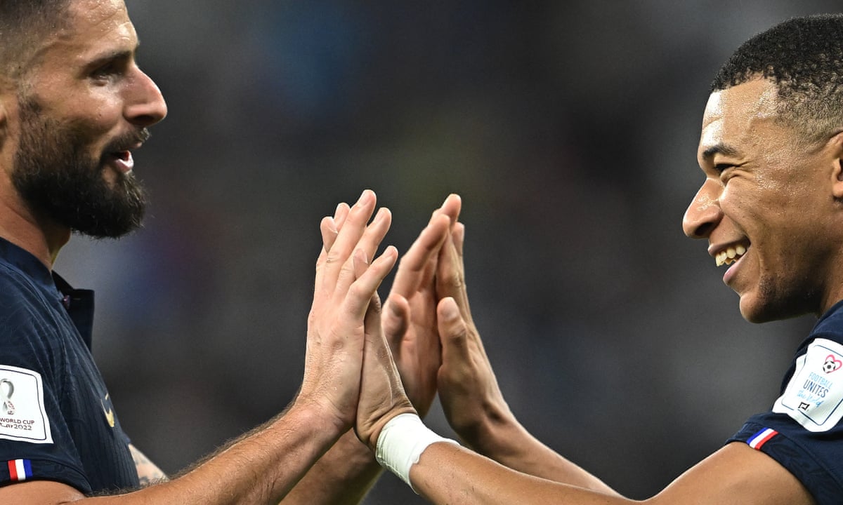 mbappe and giroud photo 0046