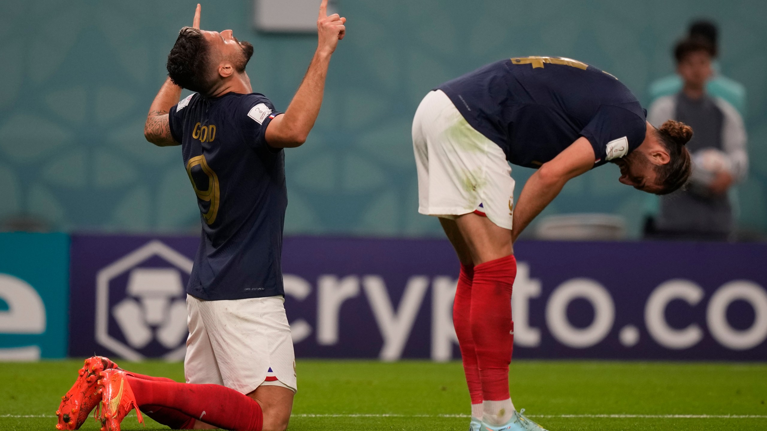 mbappe and giroud photo 0055