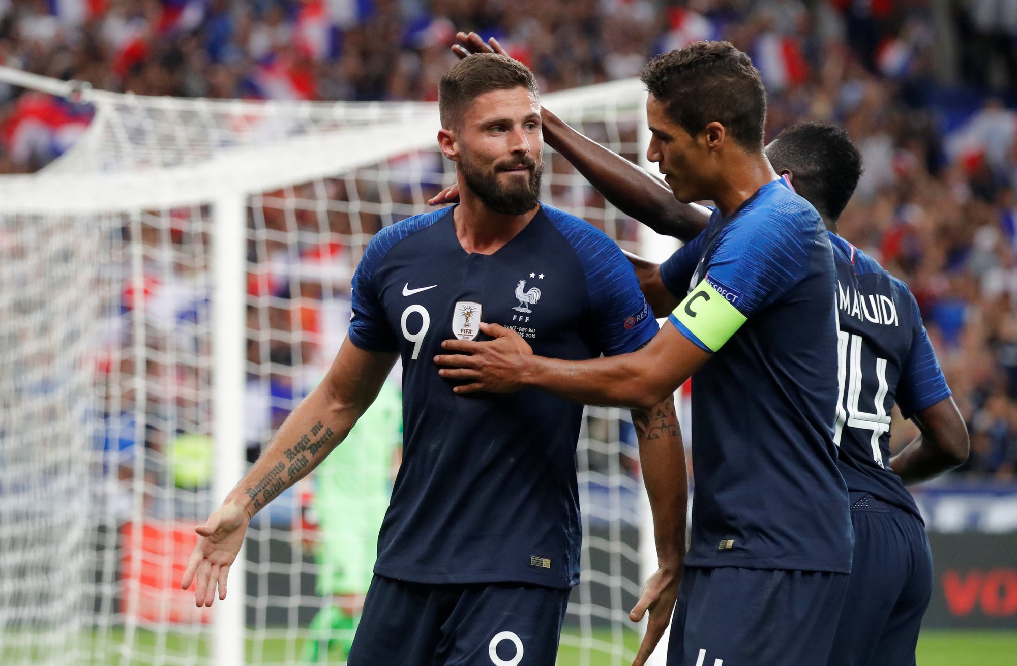 mbappe and giroud photo 0064