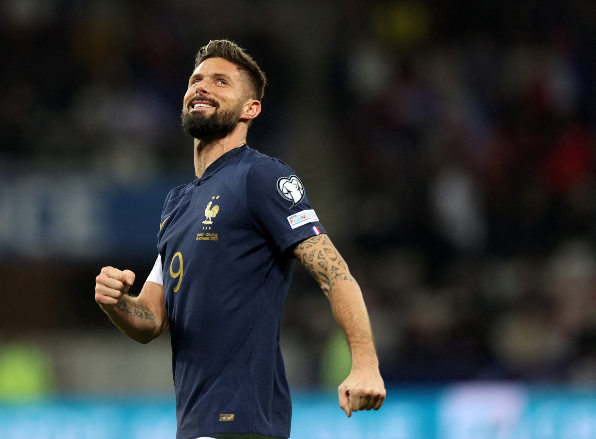 mbappe and giroud photo 0085