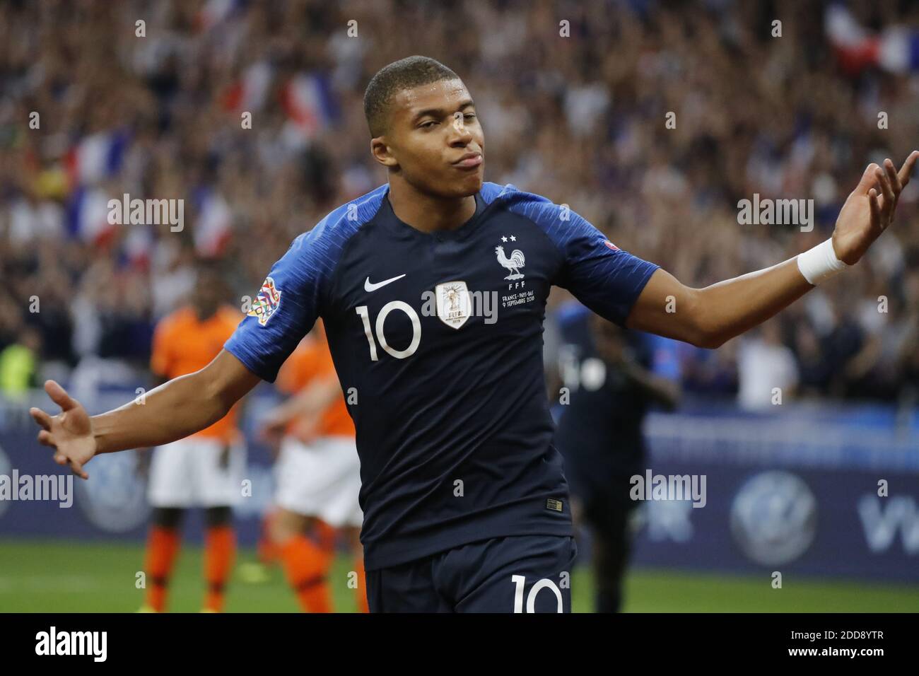 mbappe celebrating 0015