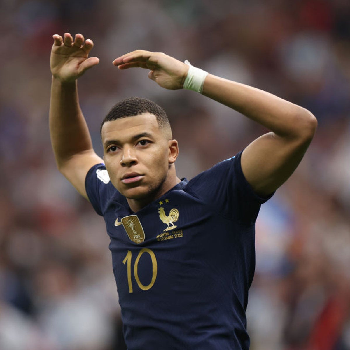 mbappe celebrating 0017